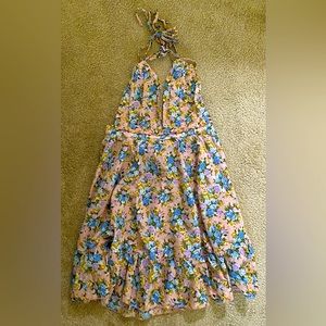 SHEIN Halter dress
Size M